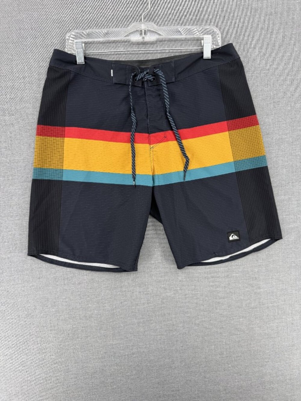 Quiksilver Highline Arch Board Shorts Mens 33 8" Stripe Swim Trunks Drawstring